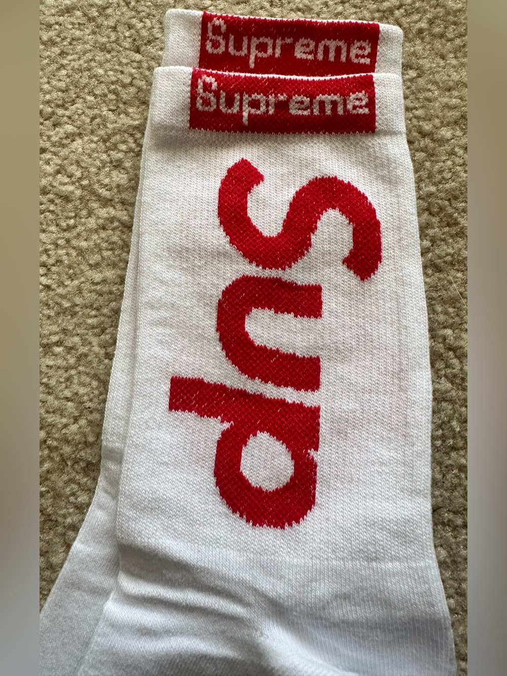 Supreme Men’s White & Red Crew Socks